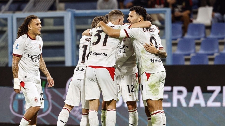Milan hòa 1-1 Sassuolo. Ảnh: EPA.