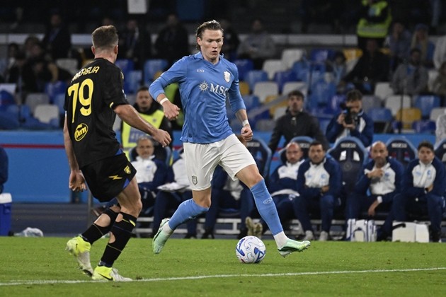 Ngoài De Bruyne và Hojlund, Scott McTominay cũng là 1 trong những ngôi sao đáng xem của Napoli. Ảnh: EPA