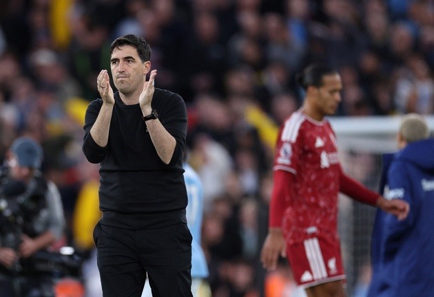Liệu Liverpool có được trao lại cúp nếu Man City không thể kháng án thành công? Ảnh: EPA.