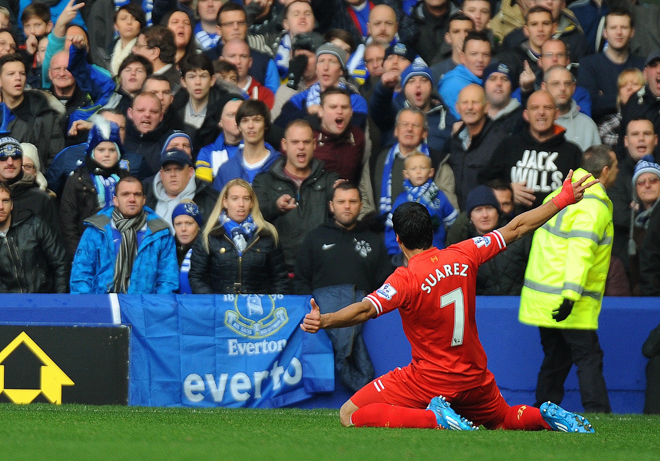 Anfield chờ đợi một thủ lĩnh đưa đội bóng trở lại đỉnh cao. (Ảnh: EPA Images)