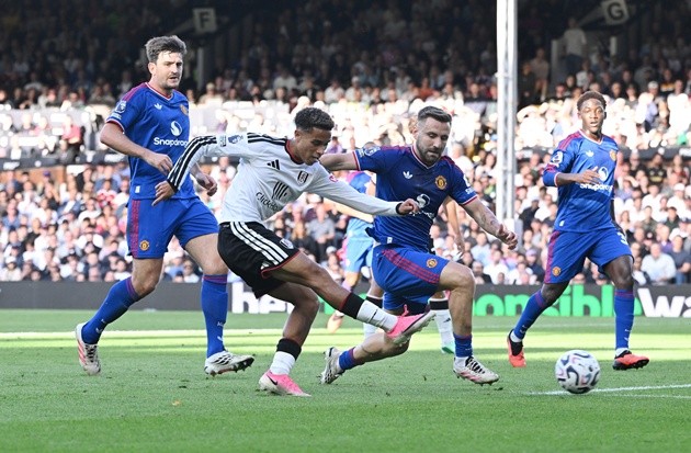 Man Utd nghiêm túc cân nhắc chiêu mộ Josh King. Ảnh: EPA