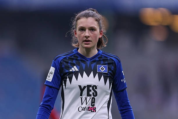 Lotta Wrede là tài năng bóng đá nữ đang khoác áo CLB Hamburger SV. Ảnh: Selim Sudheimer/Getty Images.