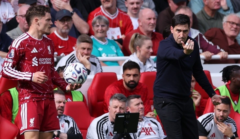 Andoni Iraola phải cải thiện hàng công Liverpool. Ảnh: EPA.