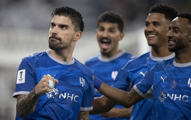 Neves và Watkins ghi 2 bàn thắng quan trọng cho Al Hilal. Ảnh: AFC