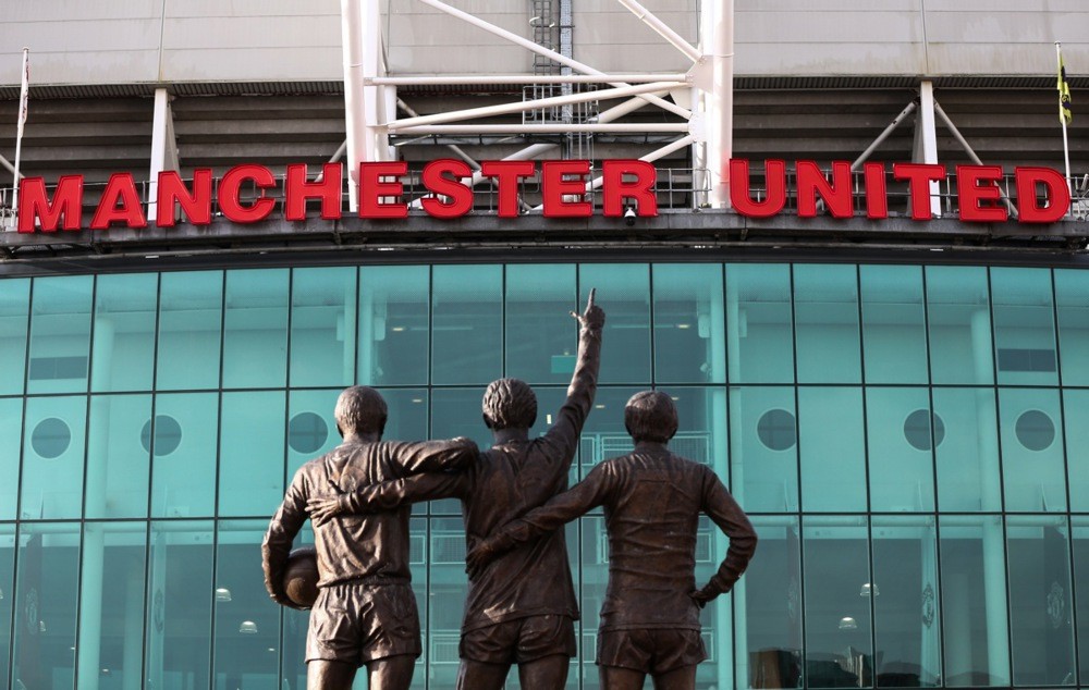 Man Utd không thể thoải mái vung tiền như các đối thủ. Ảnh: EPA/Adam Vaughan..