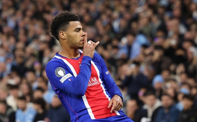 Desire Doue tỏa sáng trong trận đấu với Manchester City. Ảnh: EPA/ADAM VAUGHAN