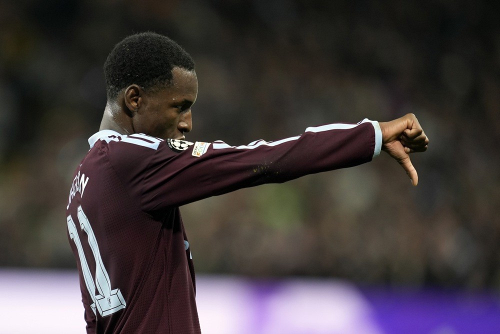Jackson tỏa sáng để giúp Villa nối dài mạch thắng tại Champions League. Ảnh: EPA.