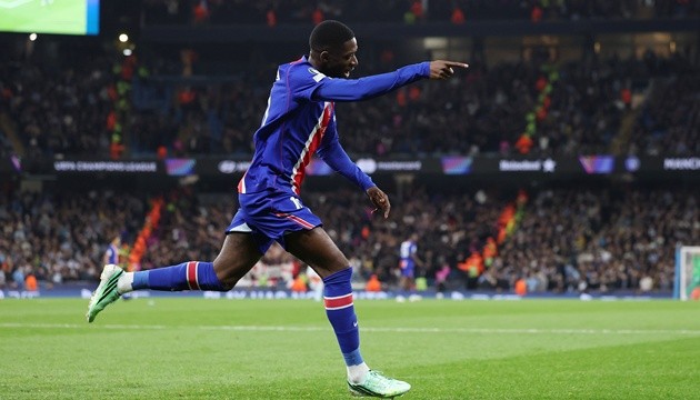 Dembele được nghỉ ngơi nhiều hơn bình thường ở đầu mùa giải. (Ảnh: EPA Images)