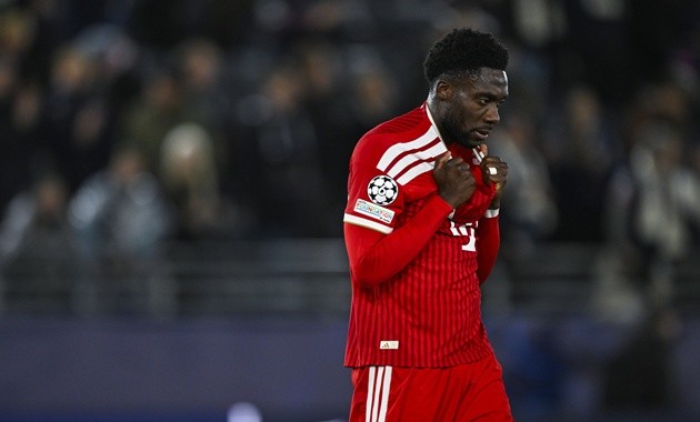 Davies không còn là nhân tố bất khả xâm phạm ở Bayern. (Ảnh: EPA Images)