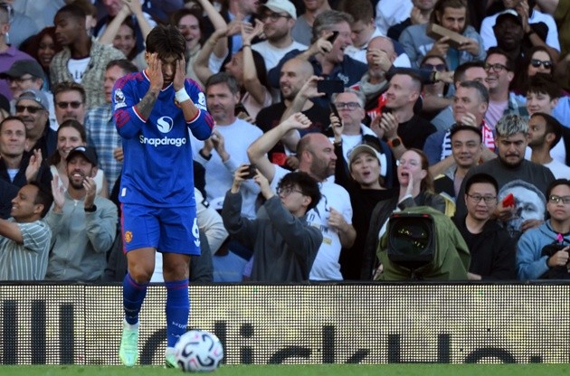 Man Utd không phạt nặng sau phát ngôn gây bão của Martinez. Ảnh: EPA