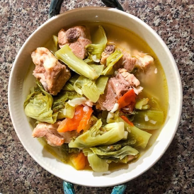 Canh dưa chua sườn non