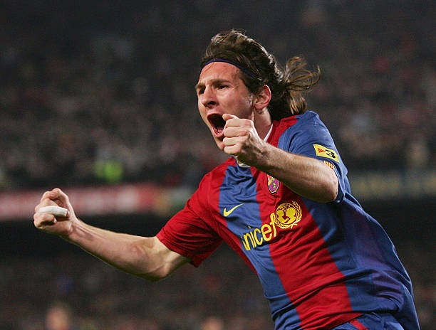 Messi tuổi 19 thắp sáng đêm Siêu kinh điển tại Camp Nou. Ảnh: Denis Doyle/Getty Images.