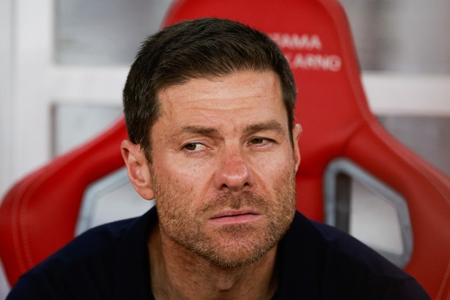 Xabi Alonso muốn Chelsea phòng ngự tốt hơn. Ảnh: EPA/MAST IRHAM