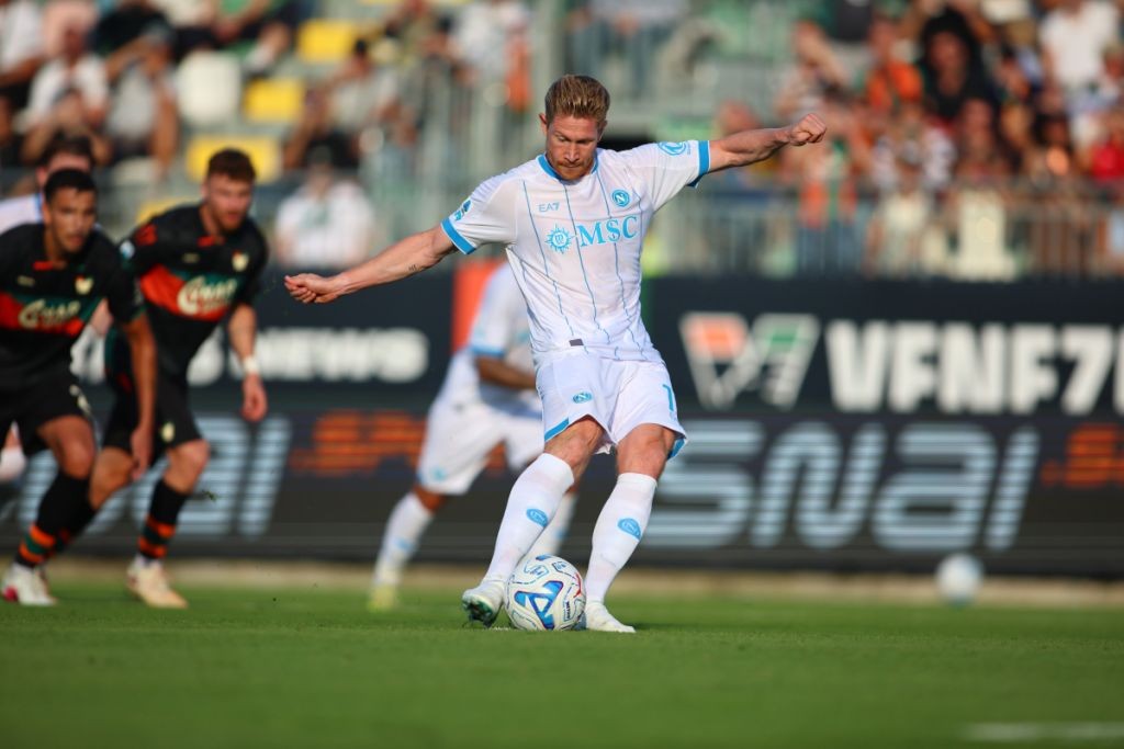De Bruyne bỏ lỡ cơ hội quý giá. Ảnh: Maurizio Lagana/Getty Images.