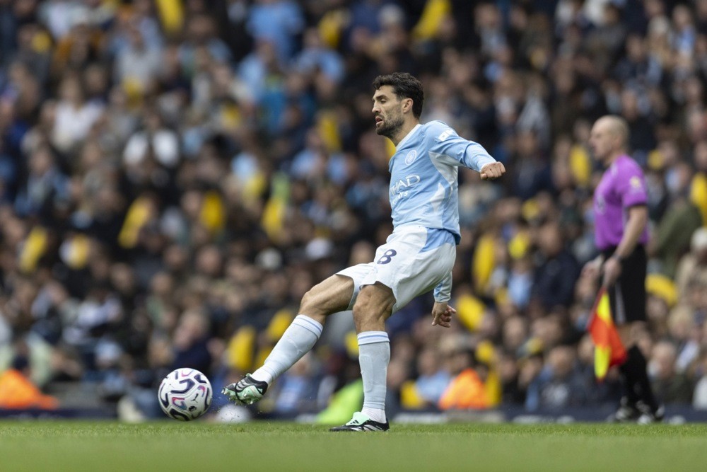 Mateo Kovacic: 7.2 điểm. Là chủ nhân của pha kiến tạo cho Erling Haaland ghi bàn trong hiệp 1 nhưng đã phải rời sân trong hiệp 2 do bị đau, nhường lại vị trí cho Enzo Fernandez. Ảnh: EPA.