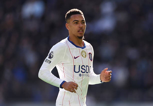 Morgan Rogers đang là trụ cột ở hàng tiền vệ Chelsea. Ảnh: Lewis Storey/Getty Images