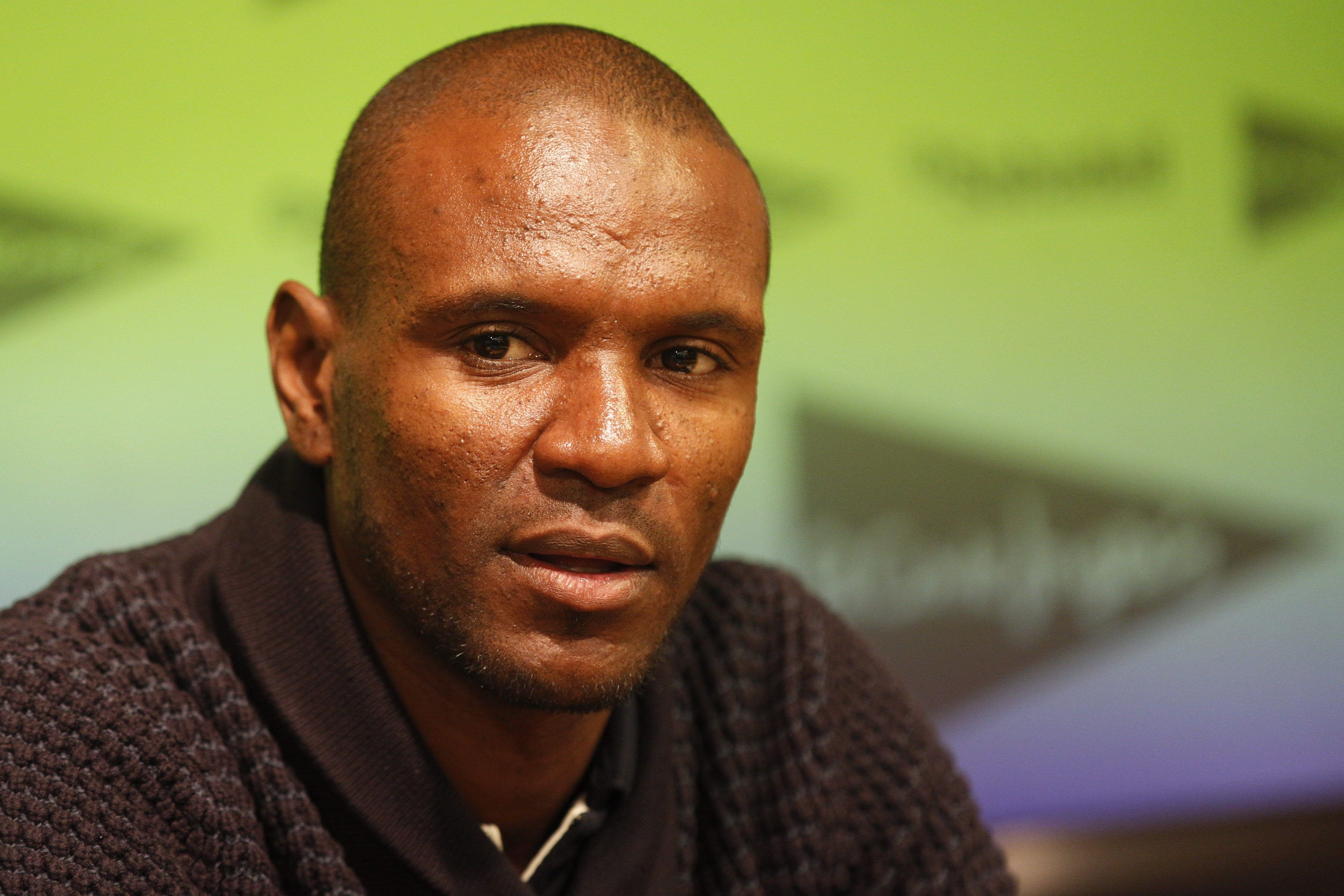 Hành trình của Abidal vượt xa những danh hiệu bóng đá. (Ảnh: EPA Images)