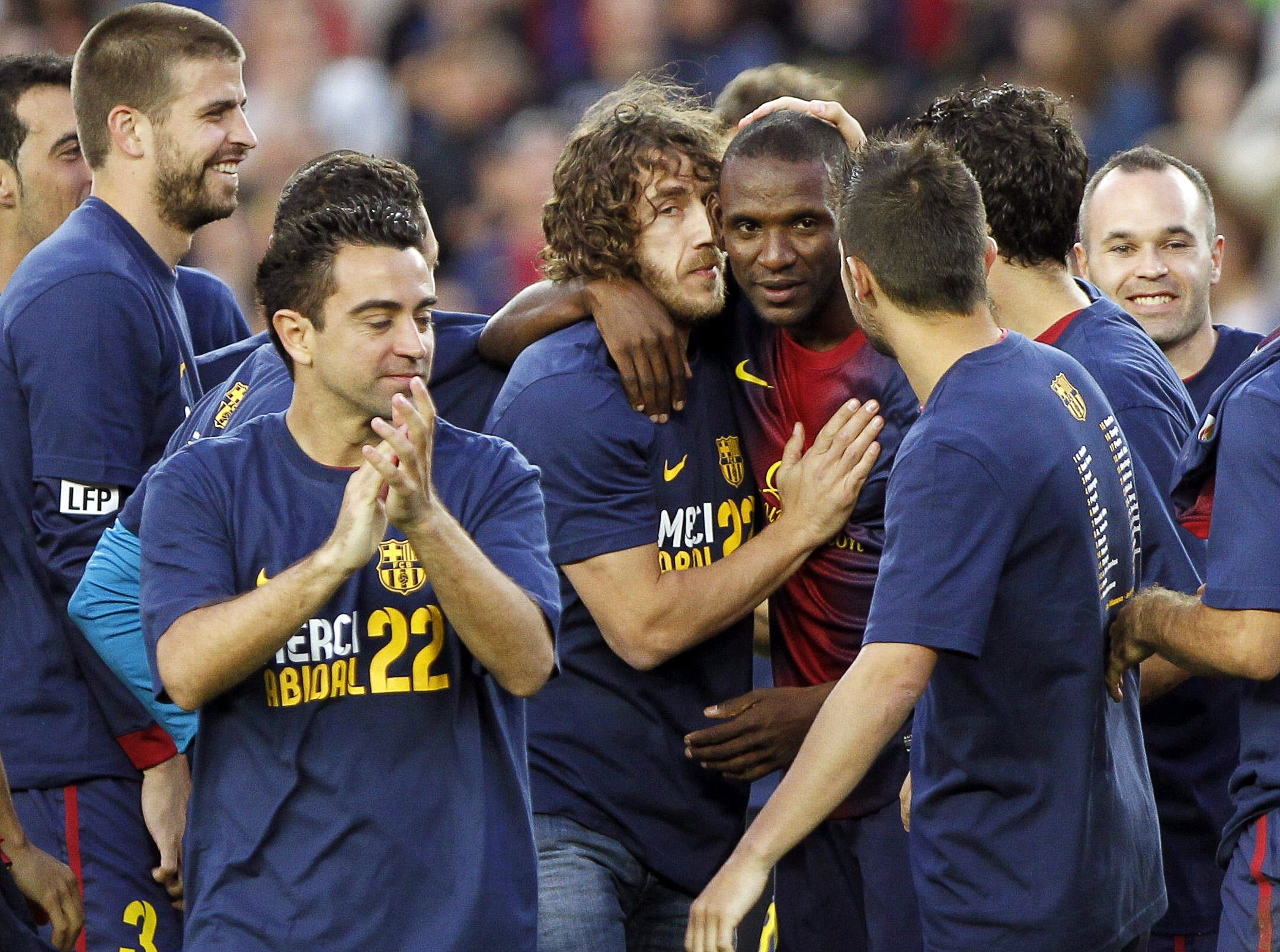 Abidal trở lại Barcelona sau hành trình hồi phục gian nan. (Ảnh: EPA Images)