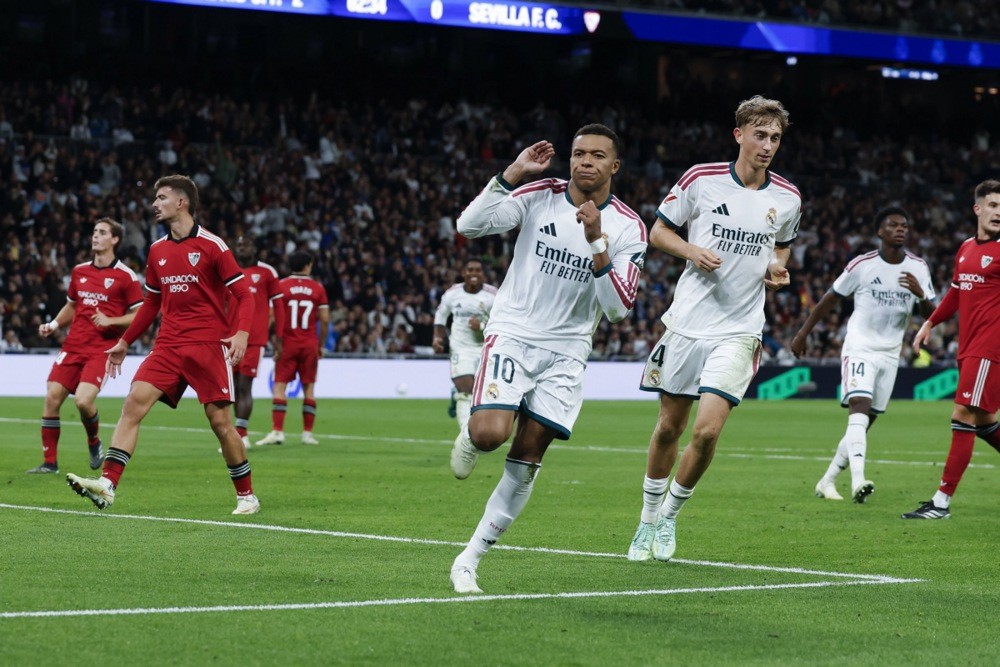 Những điều chỉnh của Mourinho đã mang lại hiệu quả. Ảnh: EPA IMAGES. 