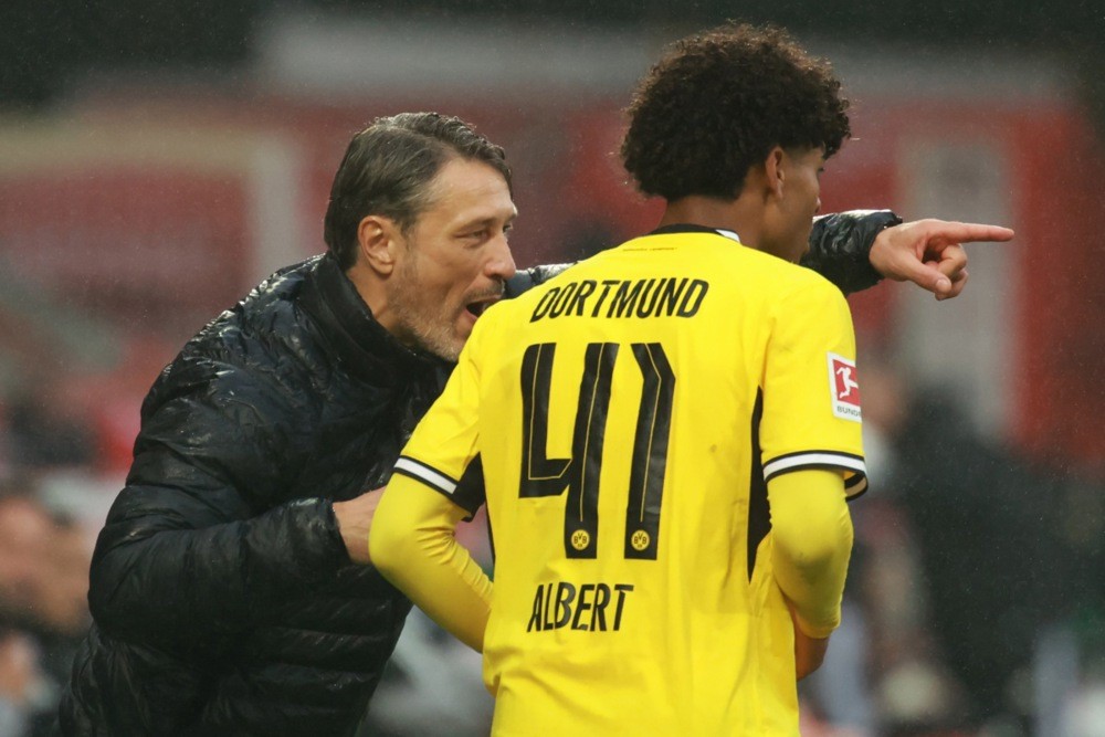 Dortmund đang có dấu hiệu chững lại. Ảnh: EPA.