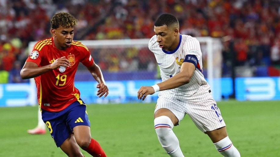 Yamal và Mbappe tạo nên cuộc cạnh tranh đỉnh cao. Ảnh: EPA.