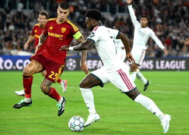 Vắng Vinicius Junior vô tình lại khiến Jose Mourinho đỡ 