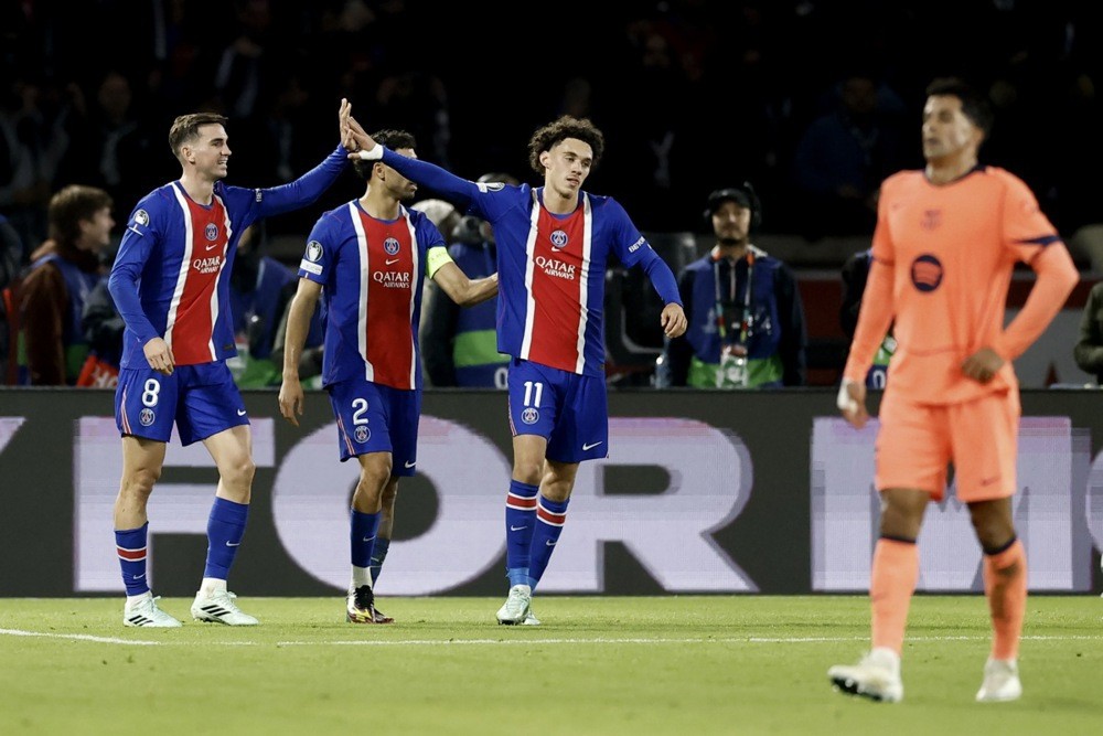 Fabian Ruiz là người ghi bàn giúp PSG giành chiến thắng chung cuộc 4-2. Ảnh: EPA.