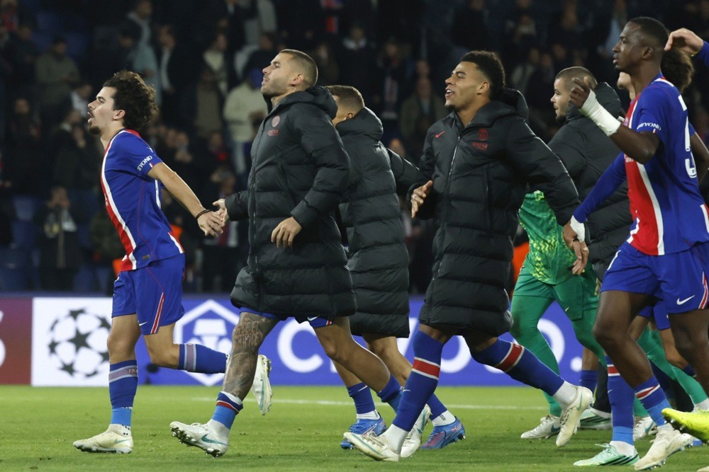 Tập thể PSG quá đáng gờm. Ảnh: EPA.
