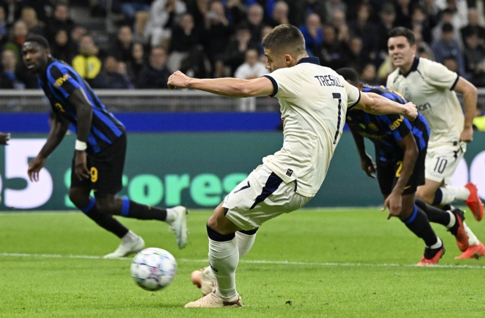 Arsenal đưa  Nicolo Tresoldi vào tầm ngắm. Ảnh: EPA.