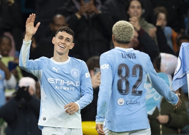Phil Foden đang có phong độ rất cao. Ảnh: EPA