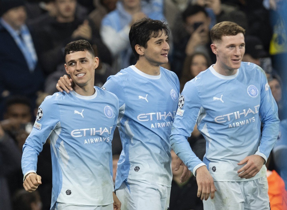 Cú hat-trick khẳng định năng lực của ngôi sao người Anh. Ảnh: EPA.