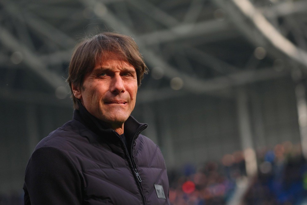 Antonio Conte có thể không phải là phương án phù hợp với Man Utd. Ảnh: EPA/Michele Maraviglia.