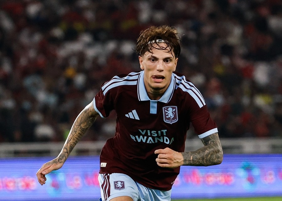 Alejandro Garnacho đang gây thất vọng tại Aston Villa. Ảnh: EPA/Mast Irham.