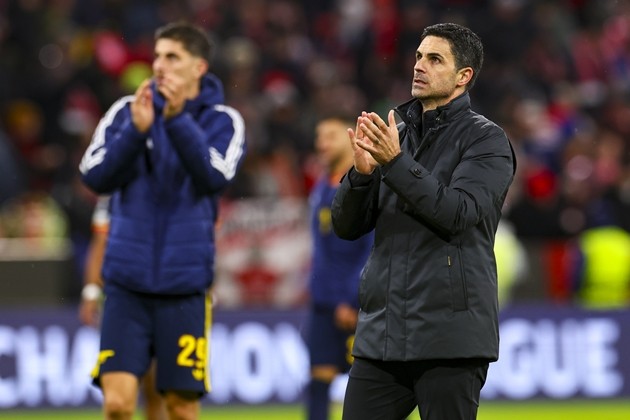 Những thay đổi của Mikel Arteta giúp Arsenal giành lại 1 điểm. Ảnh: EPA/ANNA SZILAGYI