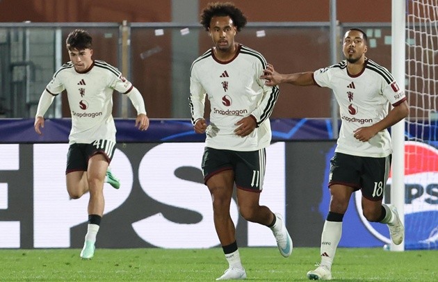 Man Utd rớt sâu vào vũng lầy sau trận thua Como. (Ảnh: EPA ImageS)