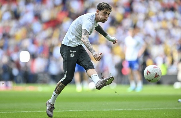Garnacho sa sút khi đến Aston Villa. (Ảnh: EPA Images)