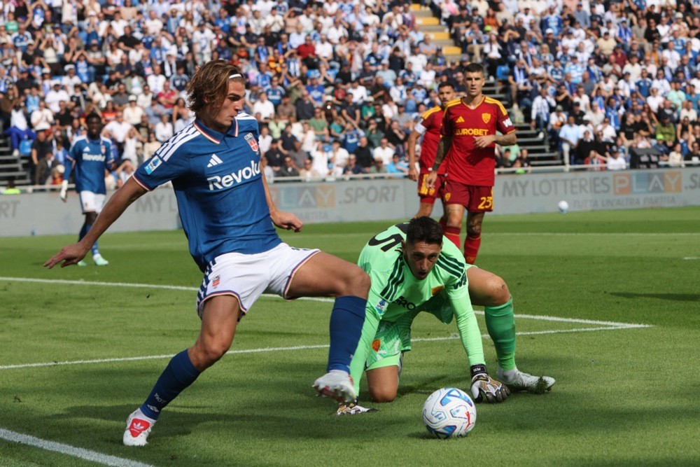 Sẽ không dễ dàng để Chelsea chiêu mộ Nico Paz. Ảnh: EPA IMAGES. 
