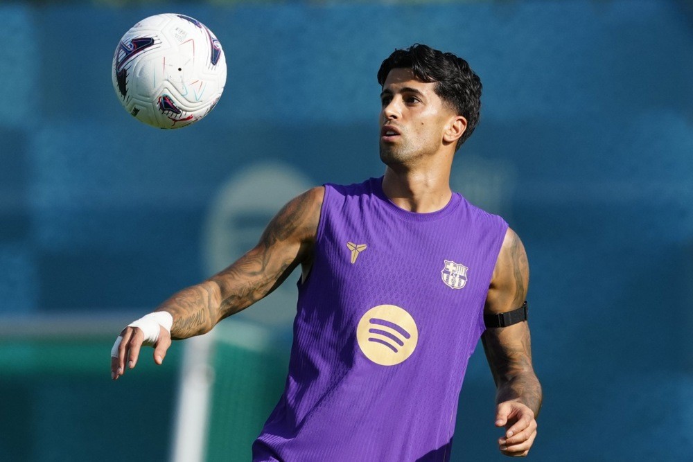Cancelo đáp trả chỉ trích. Ảnh: EPA IMAGES. 
