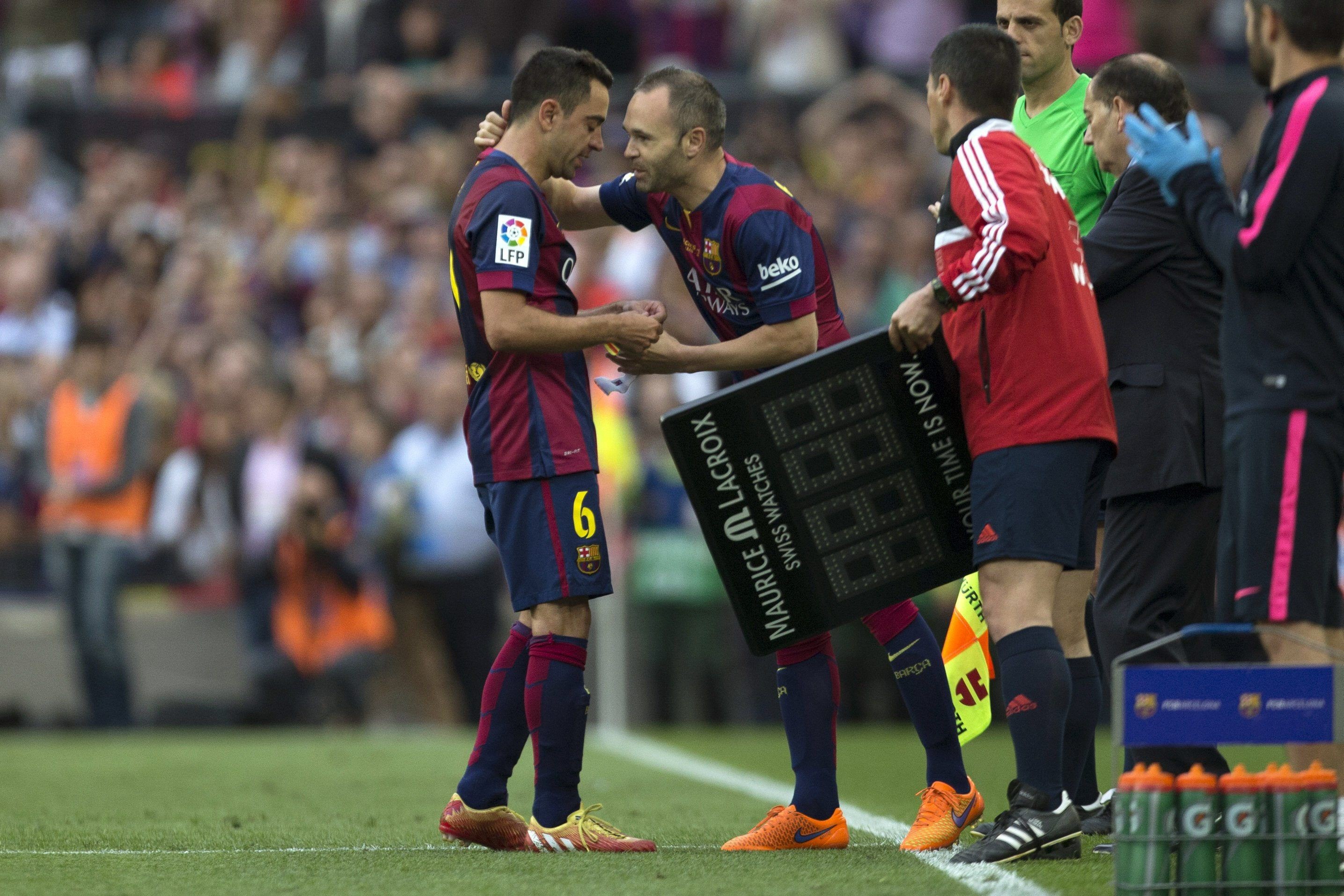 Xavi và Iniesta được trao cơ hội đá chính cùng nhau thường xuyên. (Ảnh: EPA Images)