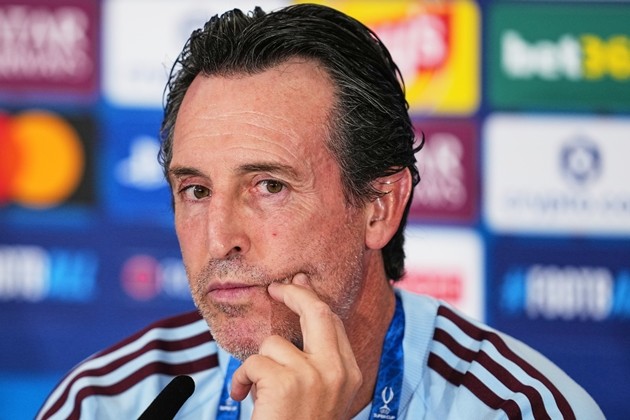 Unai Emery hướng tới trận đấu với Manchester City. Ảnh: EPA/Darko Bandic