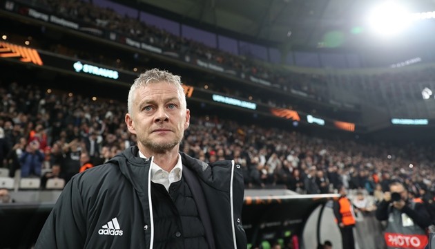 Solskjaer từng lý giải về việc không trao băng đội trưởng cho Bruno Fernandes. Ảnh: EPA