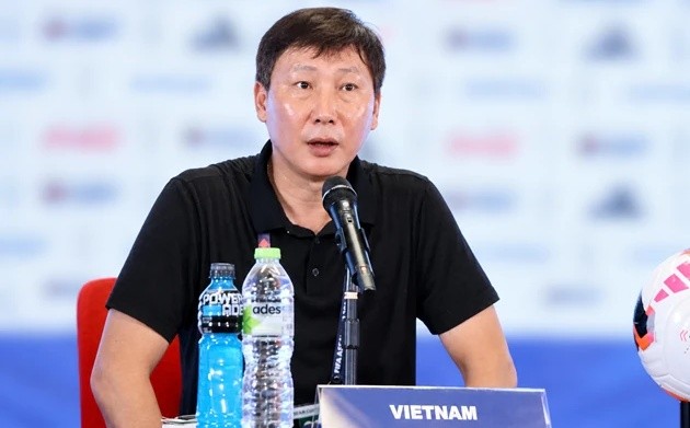 HLV Kim Sang-sik sắp chốt danh sách ĐT Việt Nam vào tháng 11. (Ảnh: EPA Images)