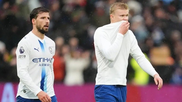 Haaland ghi bàn nhưng không thể cứu Man City. (Ảnh: BBC)