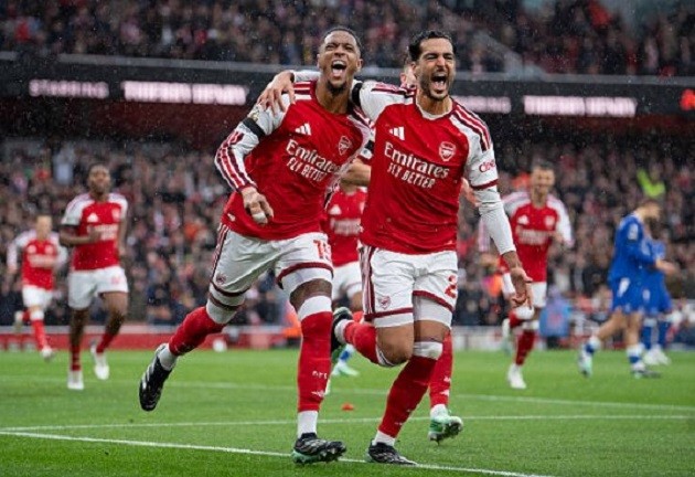 Mikel Merino - 7.2: Thi đấu xông xáo, di chuyển nhiều nhất, đạt tốc độ bứt tốc cao nhất và tích cực dứt điểm hãm thành. Ảnh: Visionhaus/Getty Images.
