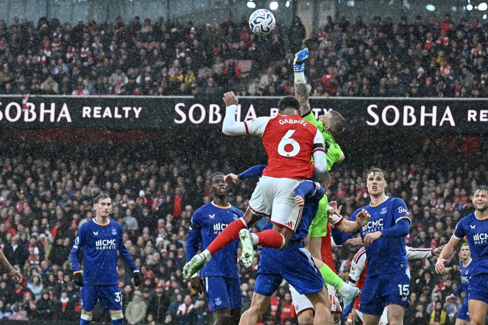 Arsenal đã bắt kịp Man City. Ảnh: EPA IMAGES. 