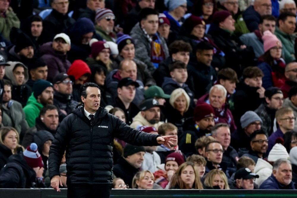 HLV Unai xứng đáng được ngợi khen khi giúp Aston Villa hạ gục Man City. Ảnh: EPA.