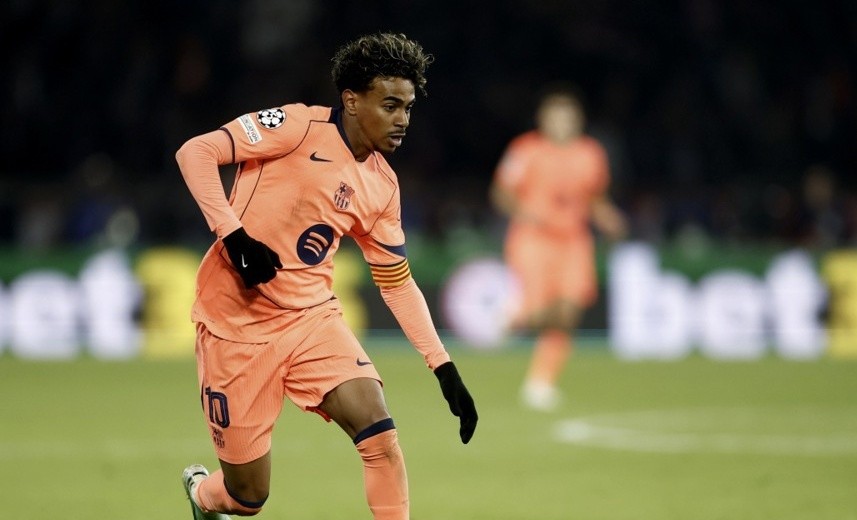 Yamal là ngòi nổ nguy hiểm của Barca. Ảnh: EPA.