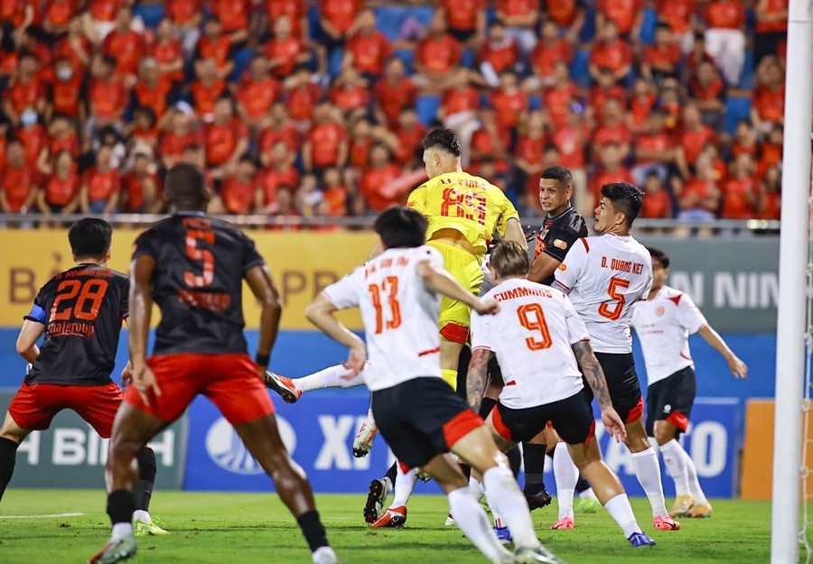 Patrik Lê Giang có thêm một trận đấu giữ sạch lưới tại V-League. Ảnh: Ninh Bình FC.