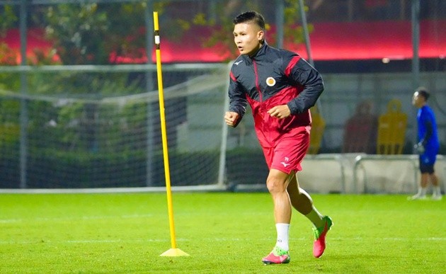 Quang Hải chuẩn bị cho trận gặp