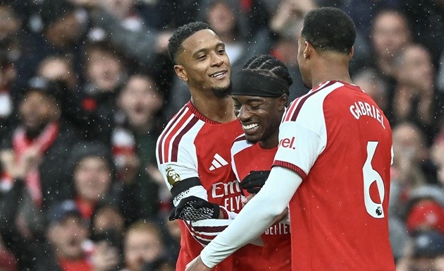 Arsenal bắt kịp điểm số với Man City. (Ảnh: EPA Images)